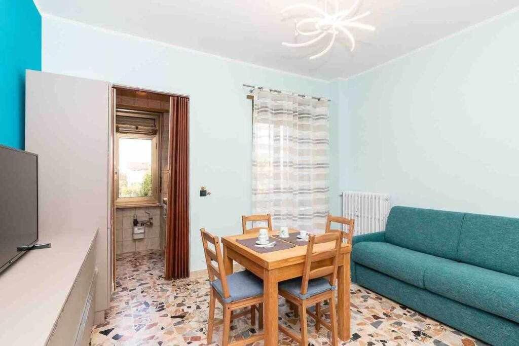 Appartamento A Pochi Passi Dalla Stazione Comodo A Coppie E Famiglie, Casa Ferrucci Collegno Exterior foto