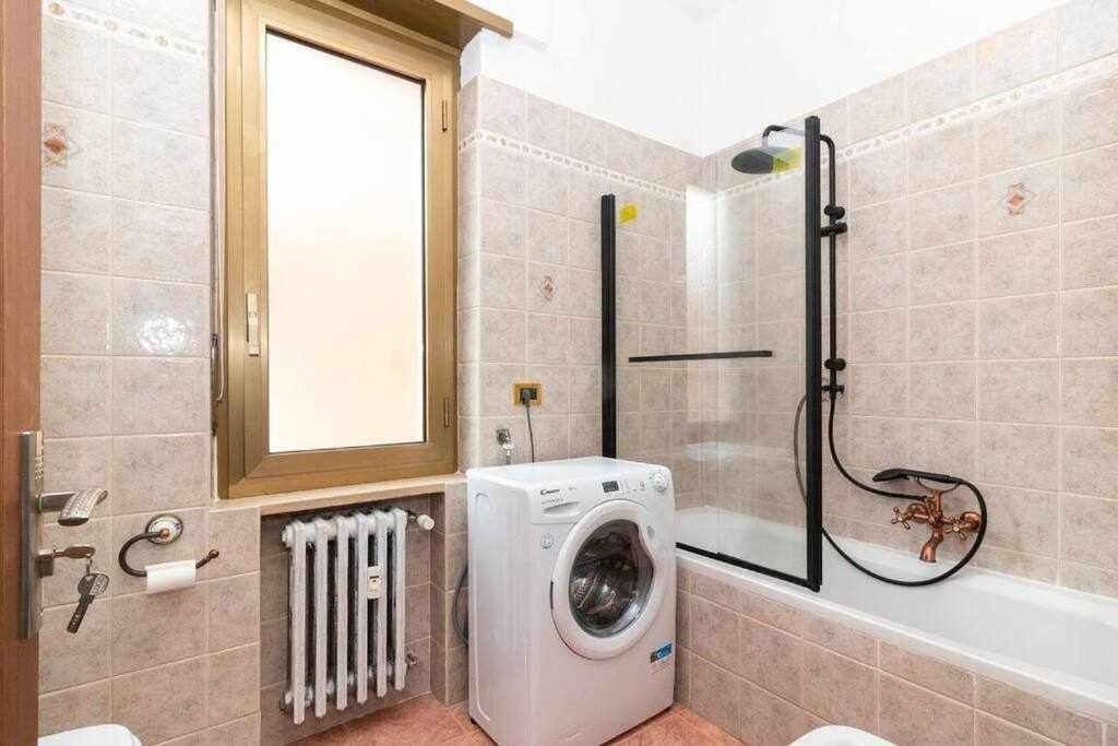Appartamento A Pochi Passi Dalla Stazione Comodo A Coppie E Famiglie, Casa Ferrucci Collegno Exterior foto